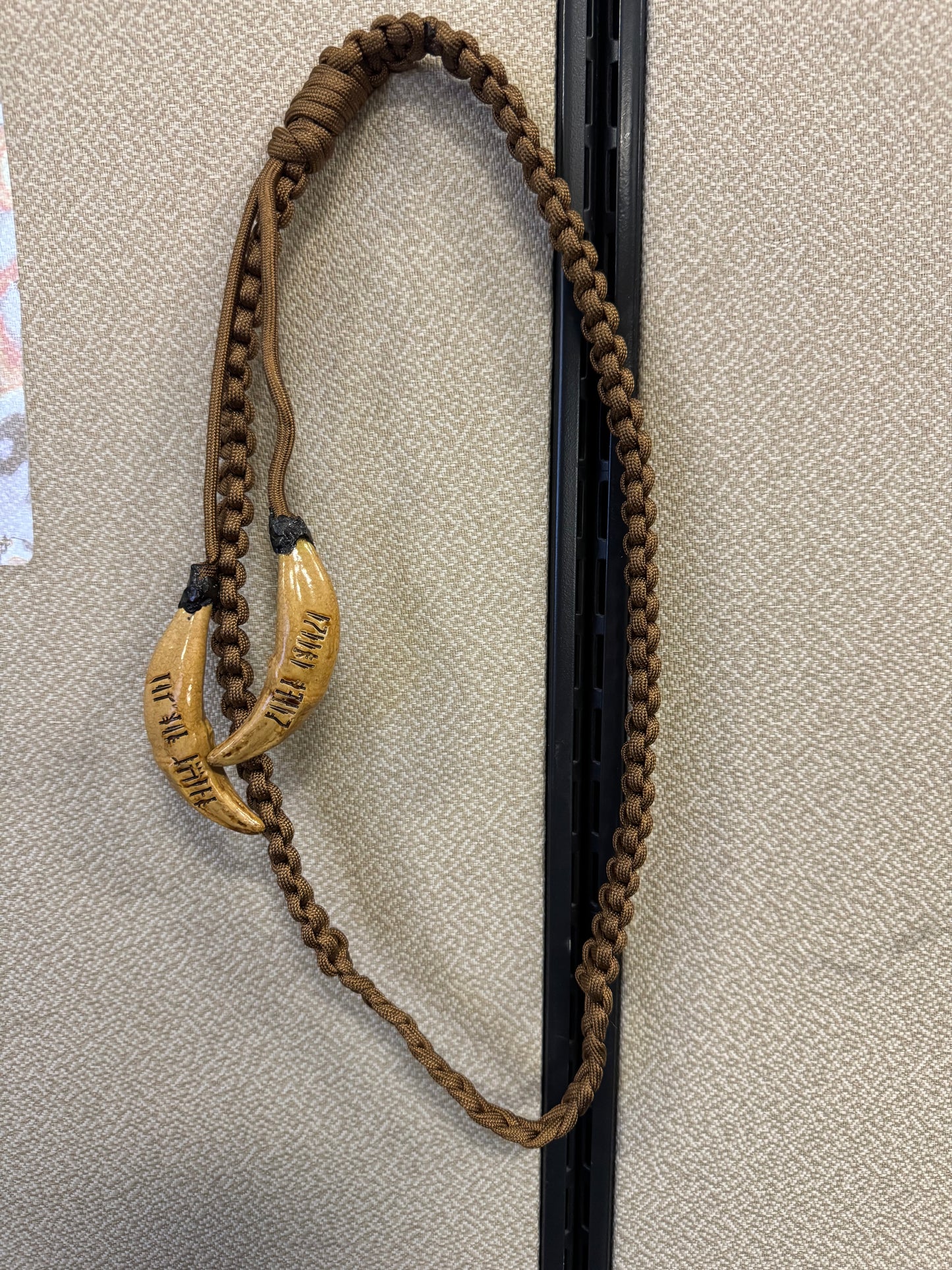 MMCC Cabur Akaata Shoulder cord